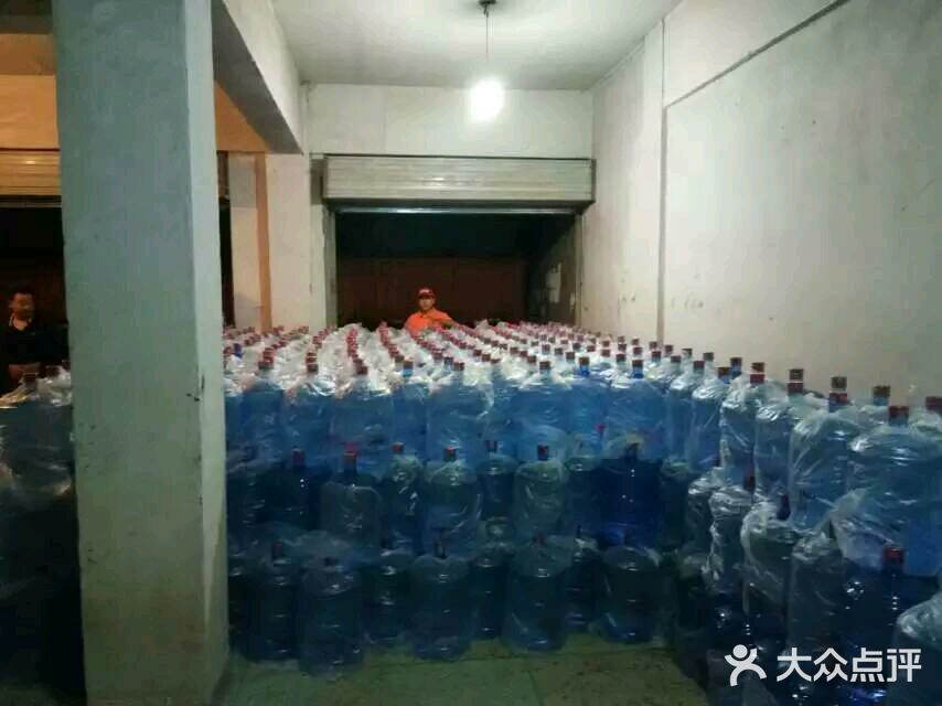 樂百氏桶裝水店 桶裝水配送服務(wù) 樂百氏桶裝水店 - 長(zhǎng)沙市桶裝水站